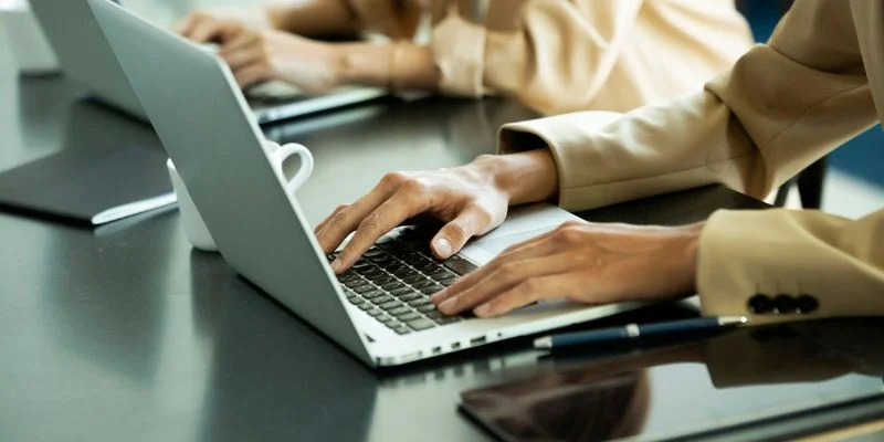 Cộng tác viên tại Học Thế Nào giúp rút ngắn thời gian phản hồi cho học sinh